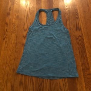 Lulu lemon tank